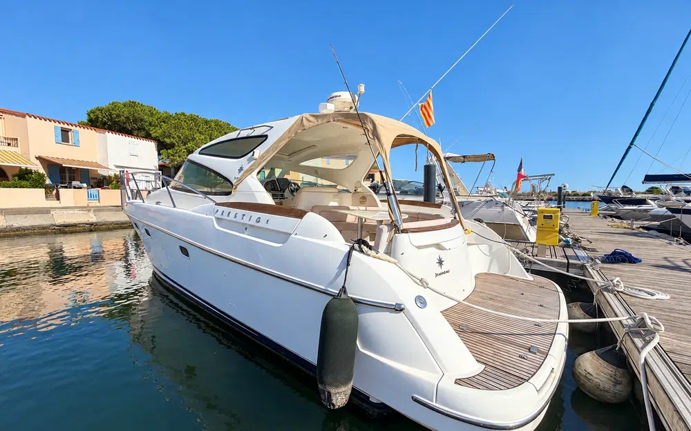 slider 1 Jeanneau Prestige 34 Hard Top