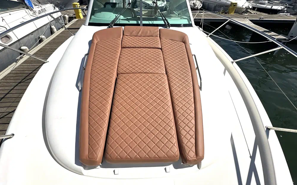 slider 18 Jeanneau Prestige 34 Hard Top
