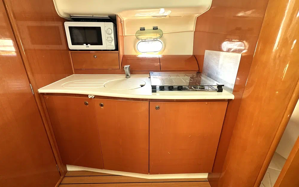 slider 12 Jeanneau Prestige 34 Hard Top