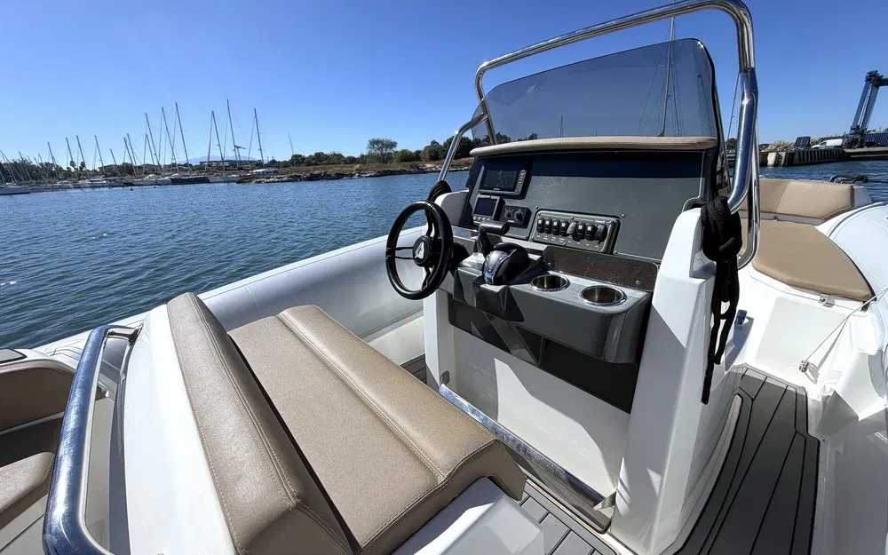 slider 5 Marlin Boat 24 X