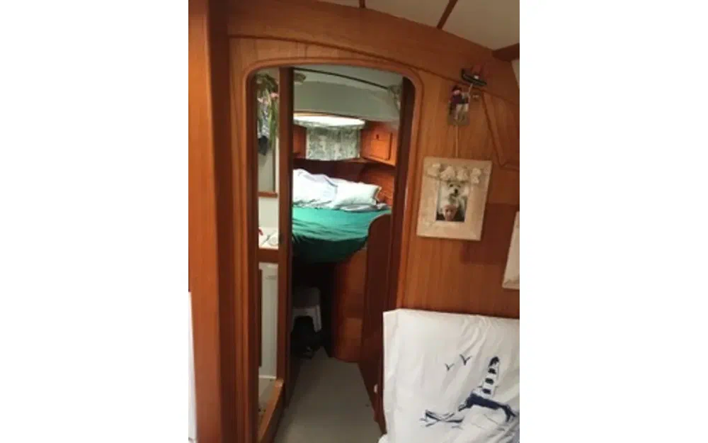 slider 10 Hallberg Rassy 36
