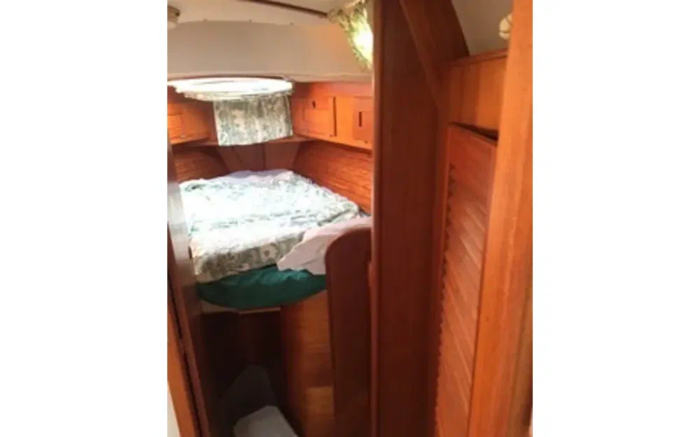 slider 12 Hallberg Rassy 36