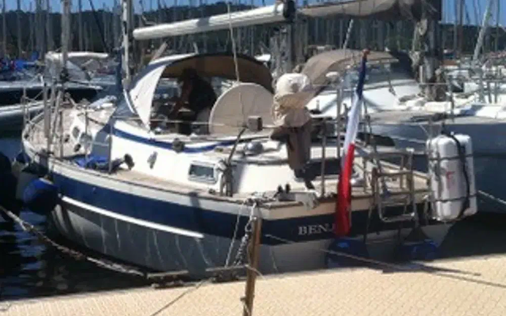 slider 2 Hallberg Rassy 36