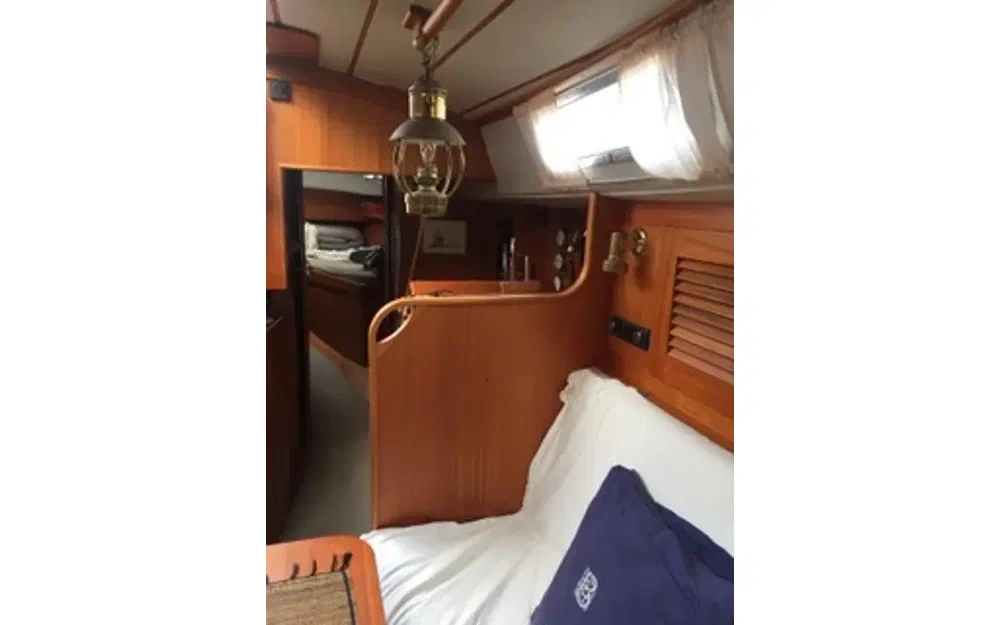 slider 5 Hallberg Rassy 36