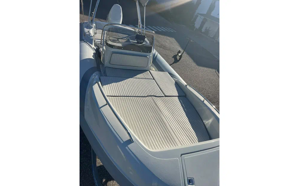 slider 7 Zar Formenti Zar 53 Classic Luxury