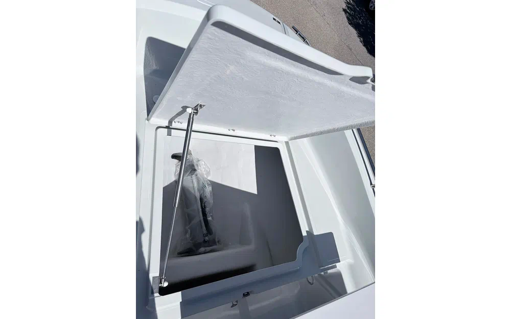 slider 13 Zar Formenti Zar 53 Classic Luxury