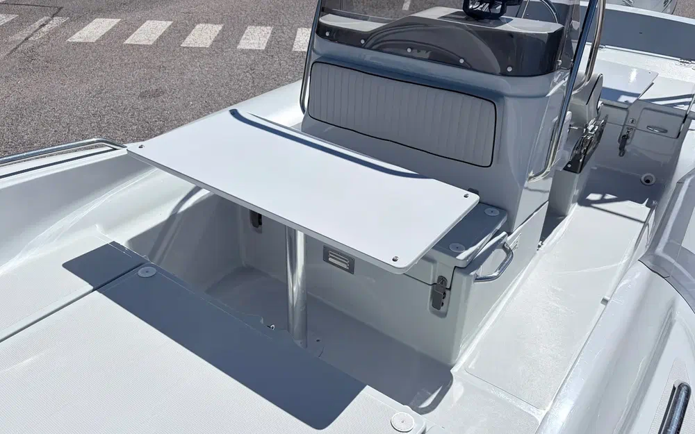 slider 8 Zar Formenti Zar 53 Classic Luxury