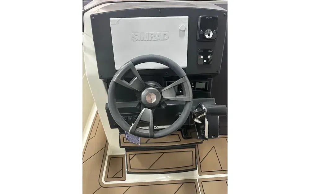 slider 13 Quicksilver 805 Open