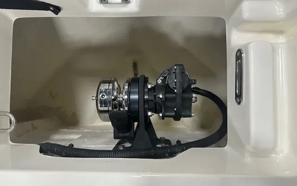 slider 16 Quicksilver 805 Open