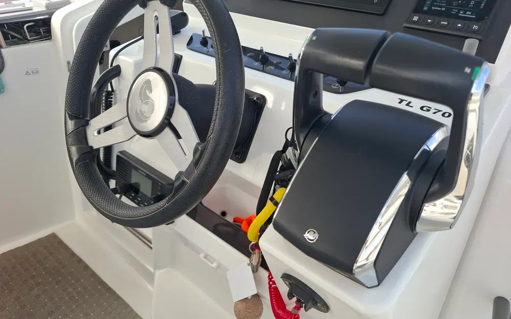 slider 7 Beneteau Flyer 9 sundeck