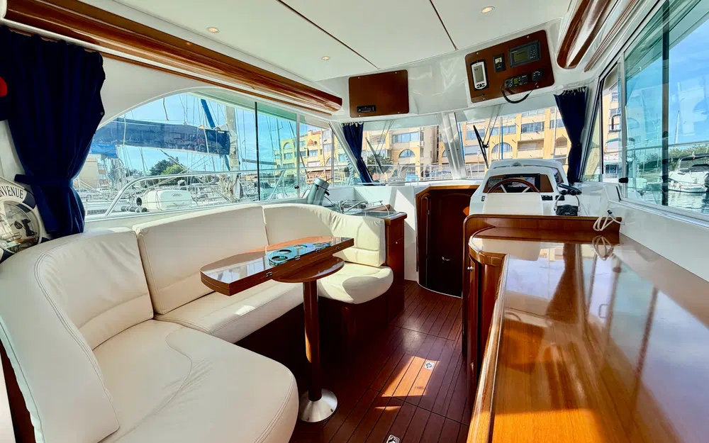 slider 10 Beneteau Antares 980