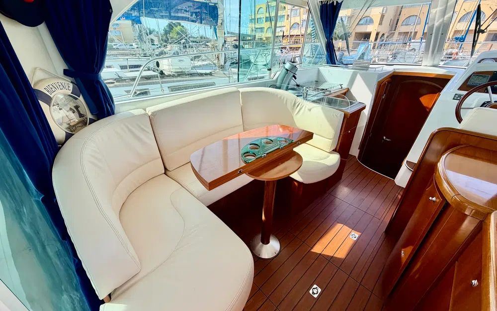 slider 11 Beneteau Antares 980