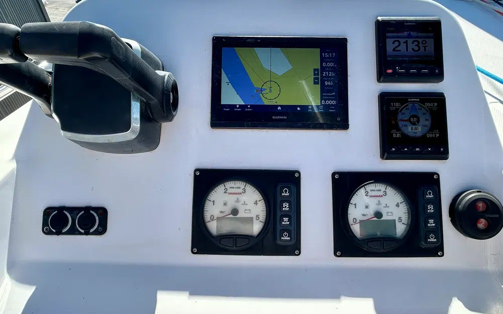 slider 17 Aventura Catamarans A34
