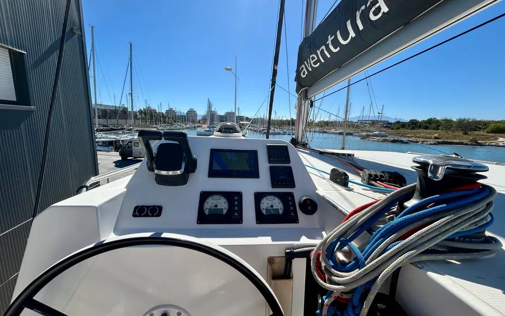 slider 13 Aventura Catamarans A34