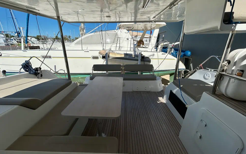 slider 12 Aventura Catamarans A34