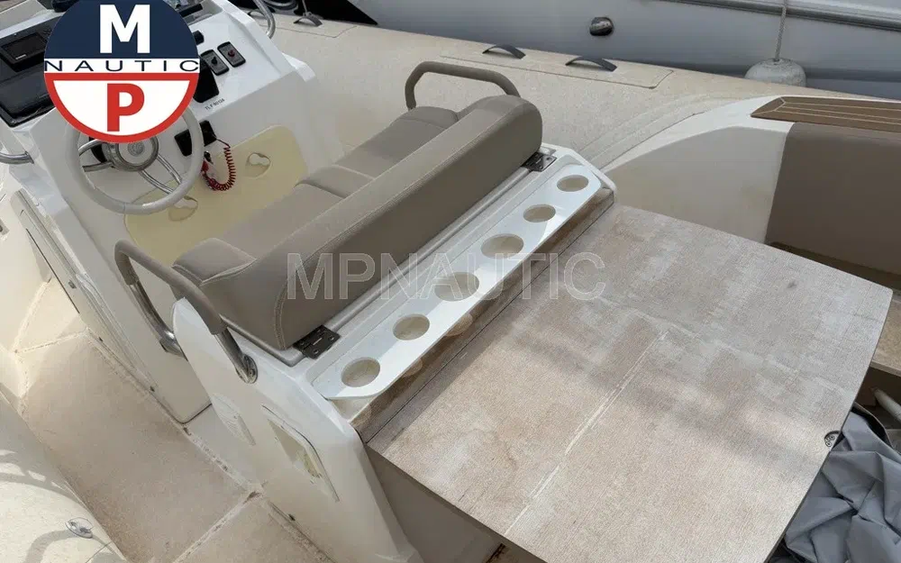 slider 13 Capelli Tempest 775