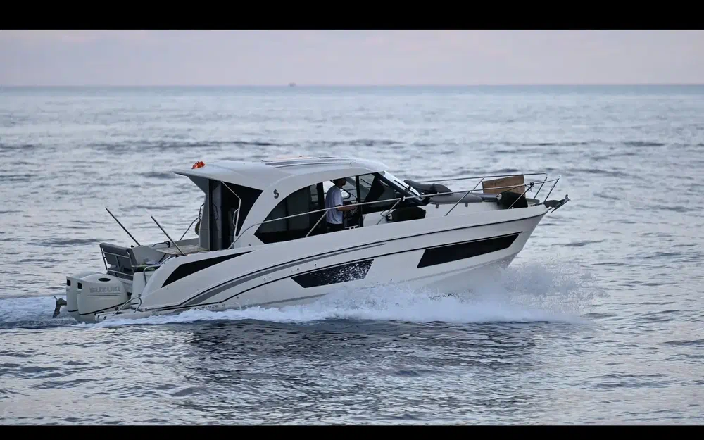 slider 0 Beneteau Antares Serie 9