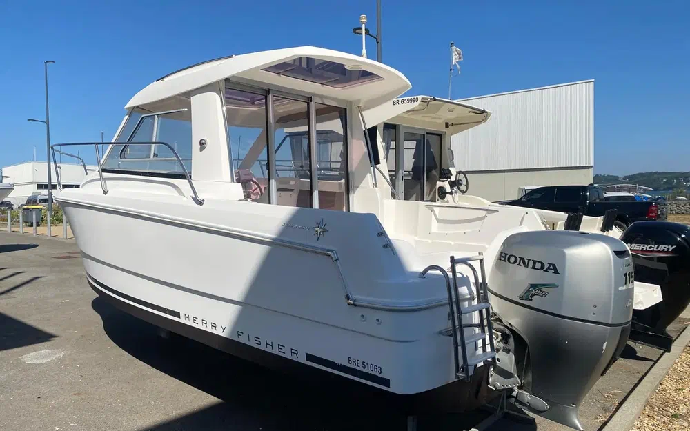 slider 3 Jeanneau Merry Fisher 645
