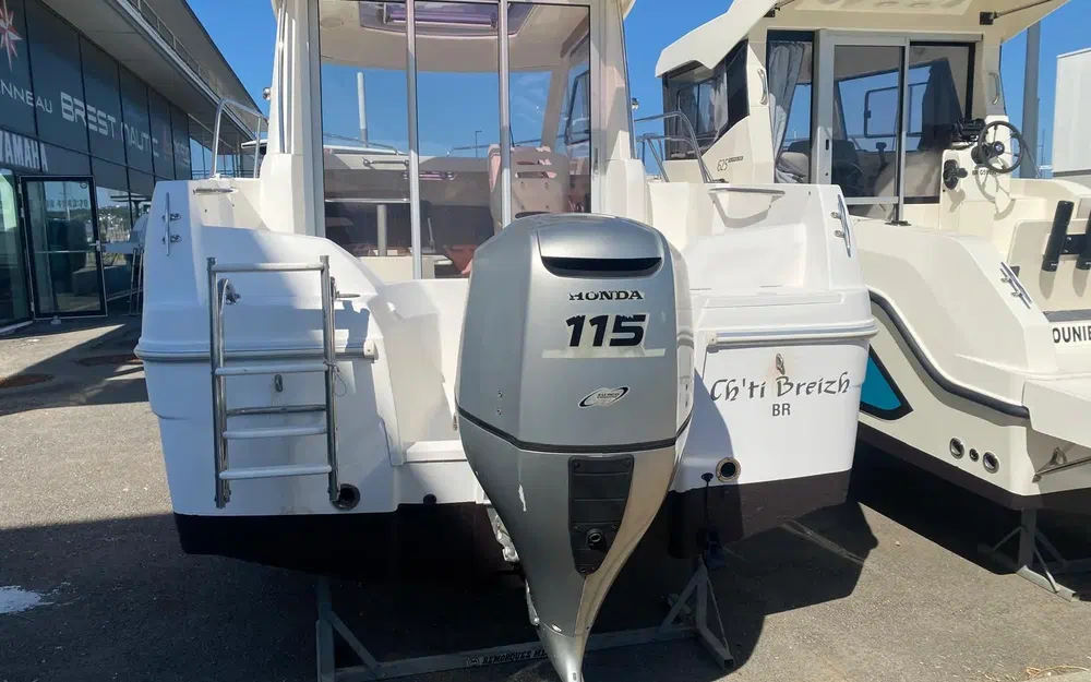slider 7 Jeanneau Merry Fisher 645