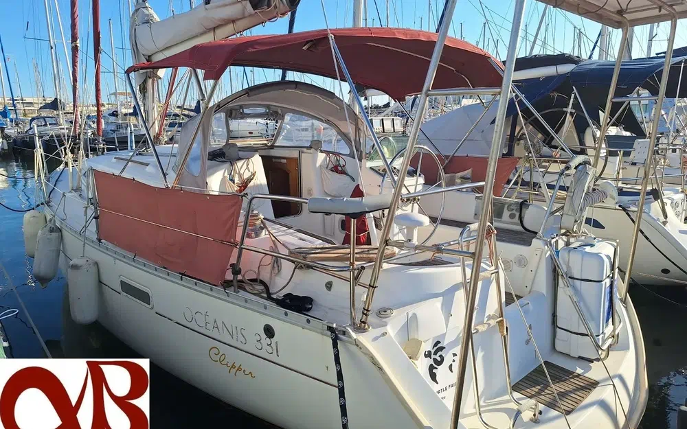 slider 0 Beneteau Oceanis 331 Clipper