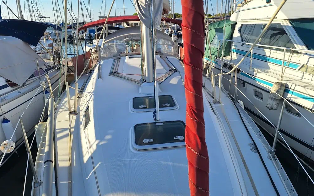 slider 17 Beneteau Oceanis 331 Clipper