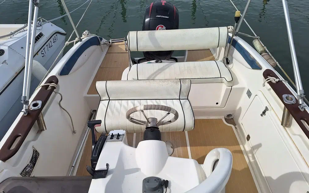 slider 1 Quicksilver 600 Commander