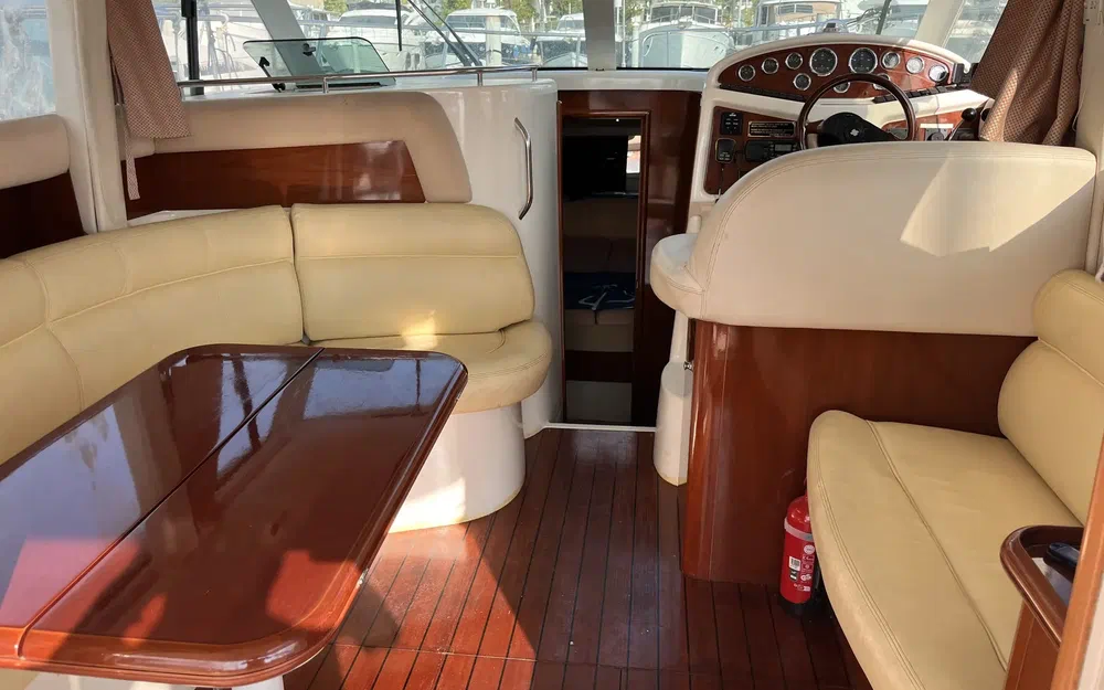 slider 3 Jeanneau Prestige 32 Fly