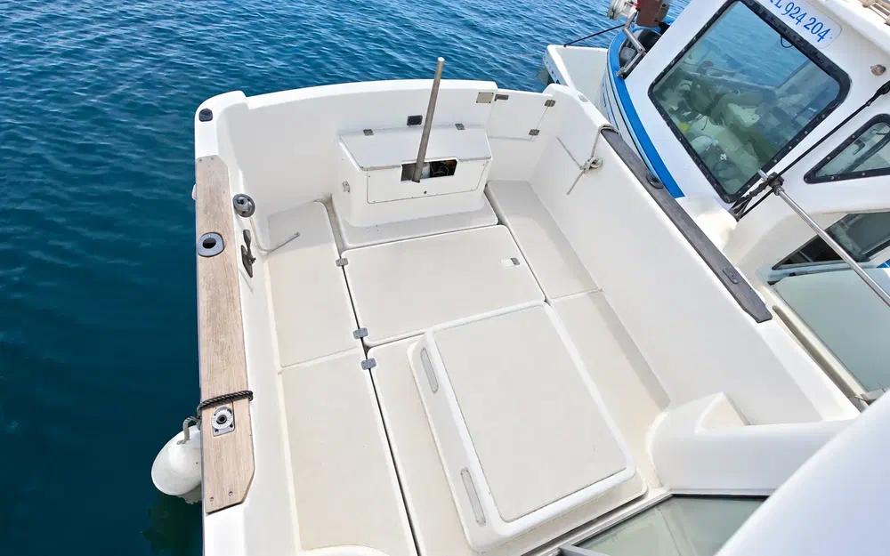 slider 3 Jeanneau Merry Fisher 635