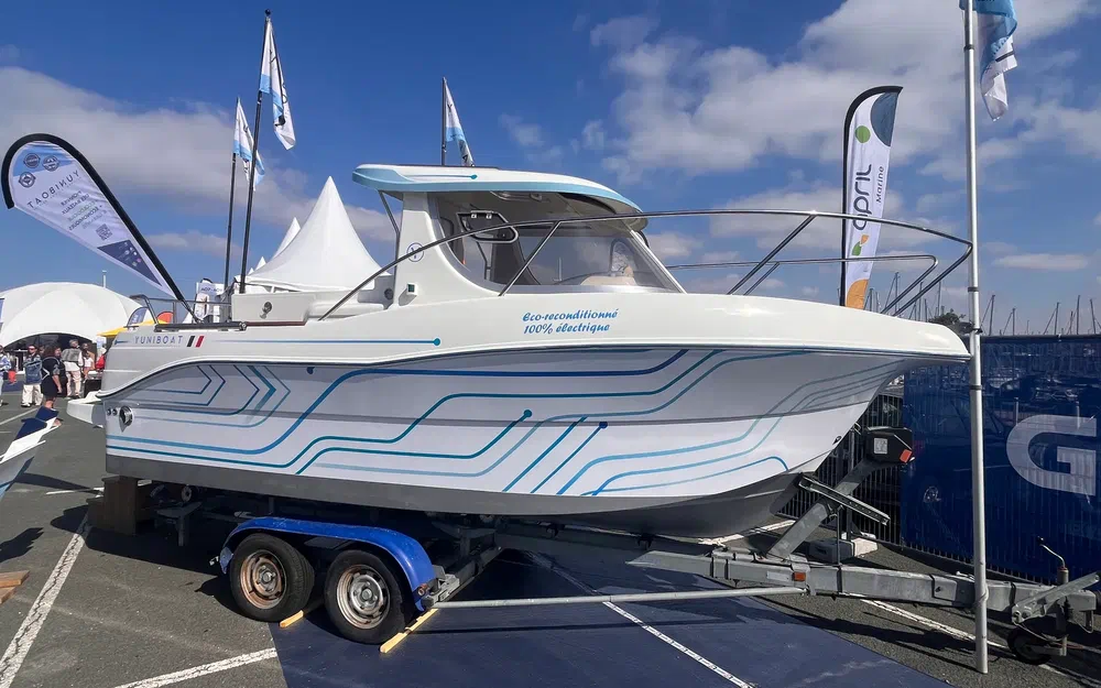 slider 3 Arvor 190