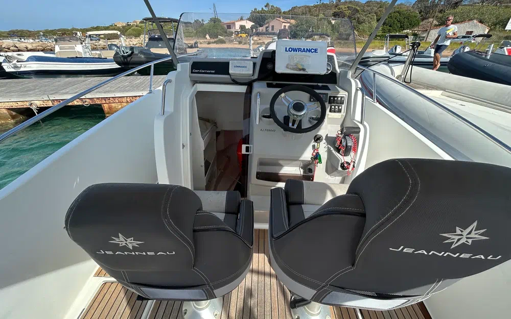 slider 3 Jeanneau Cap Camarat 7.5 CC
