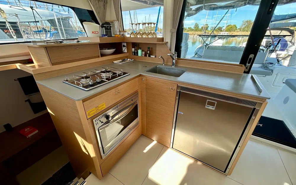 slider 2 Excess Catamarans Excess 11
