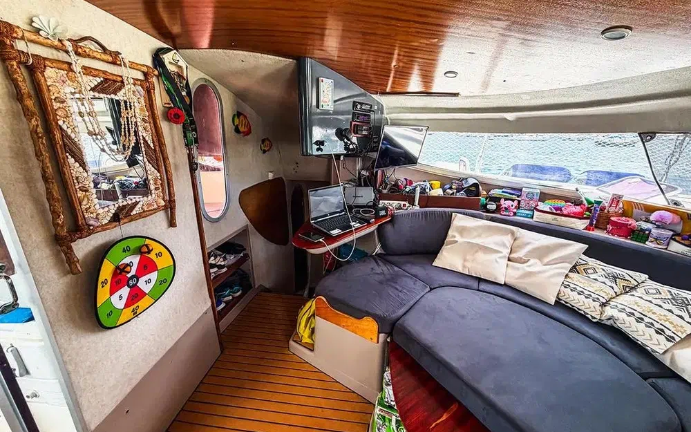 slider 14 Fountaine Pajot Athena 38