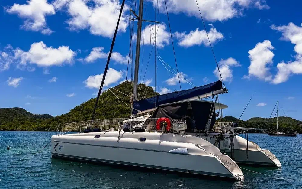 slider 1 Fountaine Pajot Athena 38
