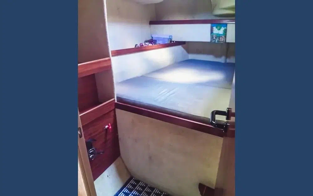 slider 26 Fountaine Pajot Athena 38