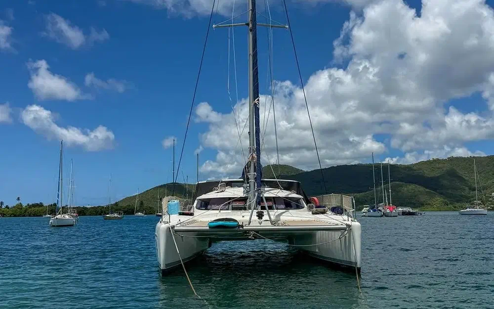 slider 3 Fountaine Pajot Athena 38
