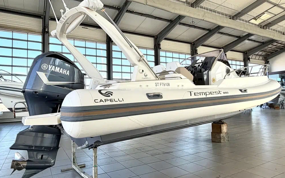 slider 12 Capelli Tempest 850 WA
