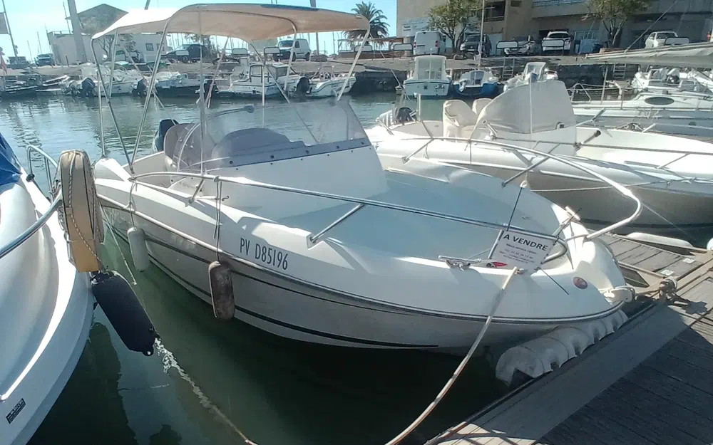 slider 1 Beneteau FLYER 650 SD