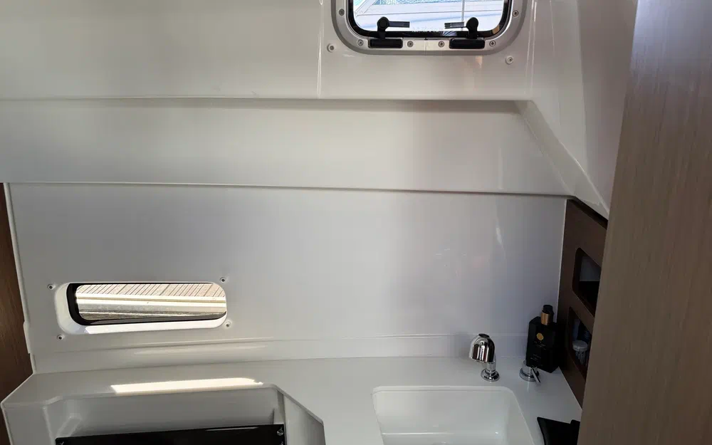 slider 32 Beneteau Antares 9 OB