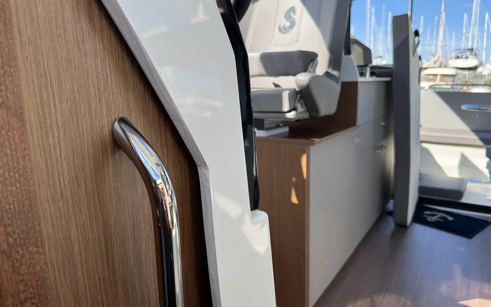 slider 23 Beneteau Antares 9 OB