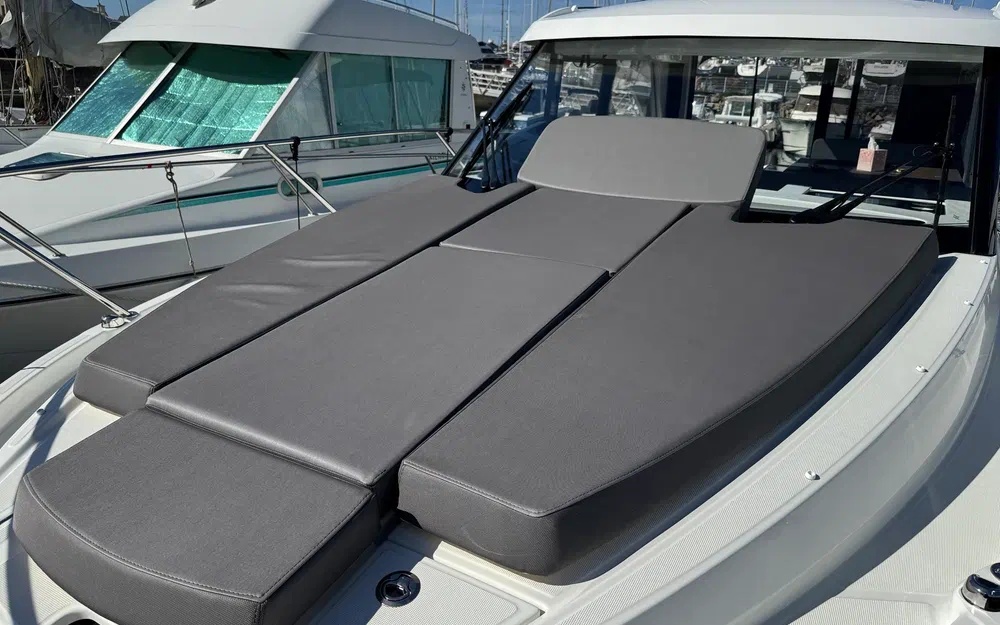 slider 7 Beneteau Antares 9 OB