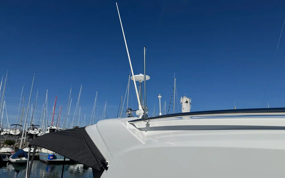 slider 12 Beneteau Antares 9 OB