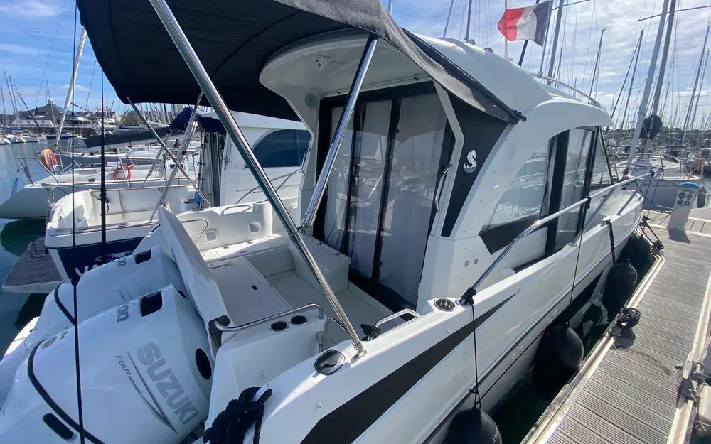 slider 5 Beneteau Antares 9 OB