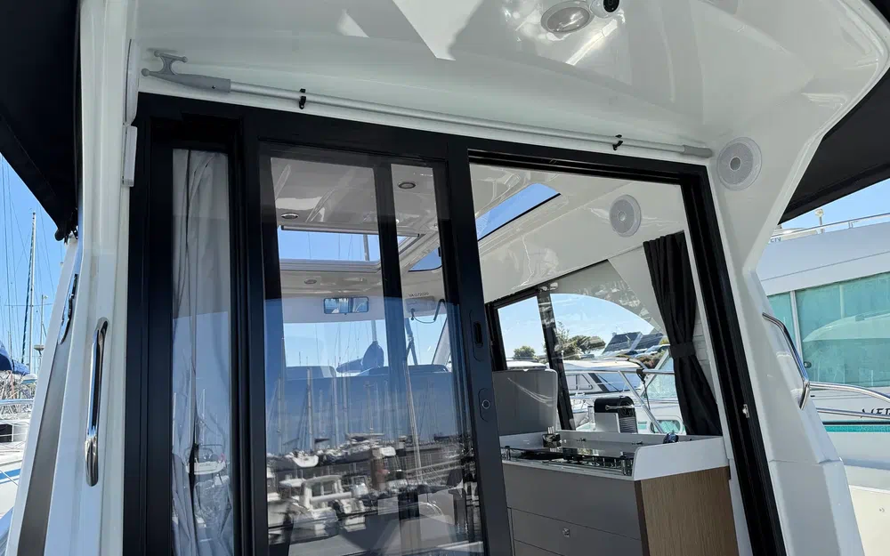 slider 9 Beneteau Antares 9 OB