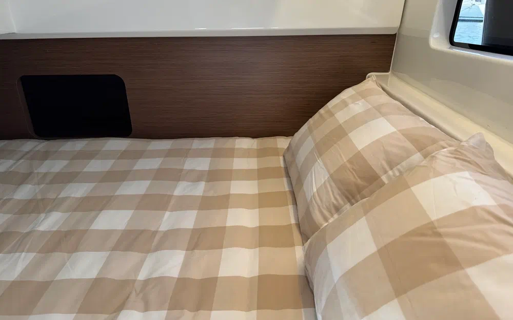 slider 36 Beneteau Antares 9 OB