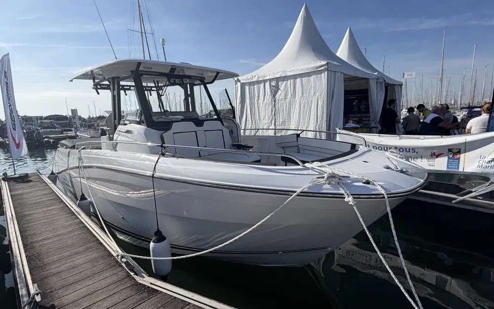 slider 0 Jeanneau Cap Camarat 10.5 CC