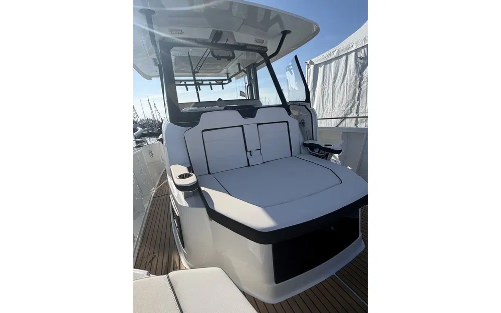 slider 4 Jeanneau Cap Camarat 10.5 CC