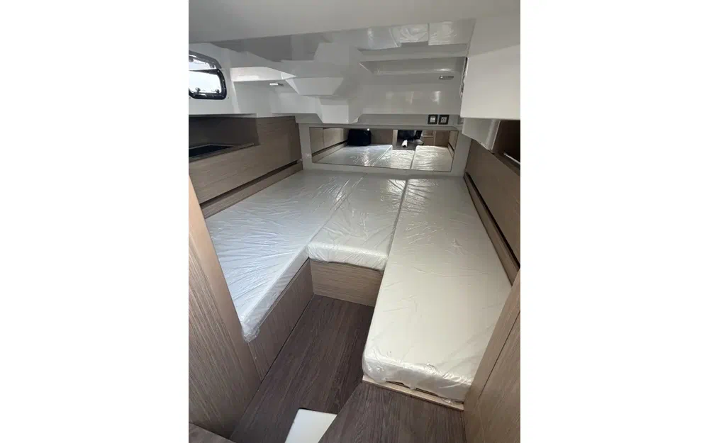 slider 5 Jeanneau Cap Camarat 10.5 CC