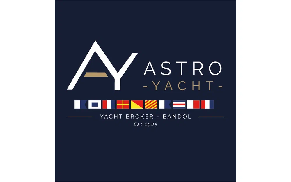 slider 14 De Antonio Yachts D33 Cruiser