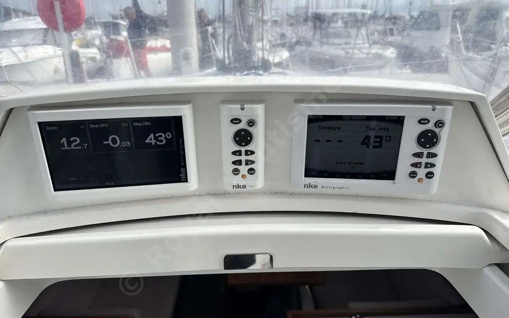 slider 10 J Boats J 112 E