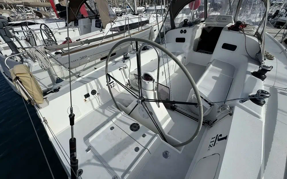 slider 8 J Boats J 112 E